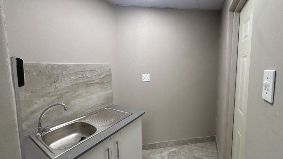 To Let Commercial Property for Rent in Hilton Central KwaZulu-Natal