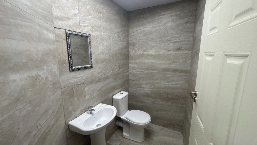 To Let Commercial Property for Rent in Hilton Central KwaZulu-Natal