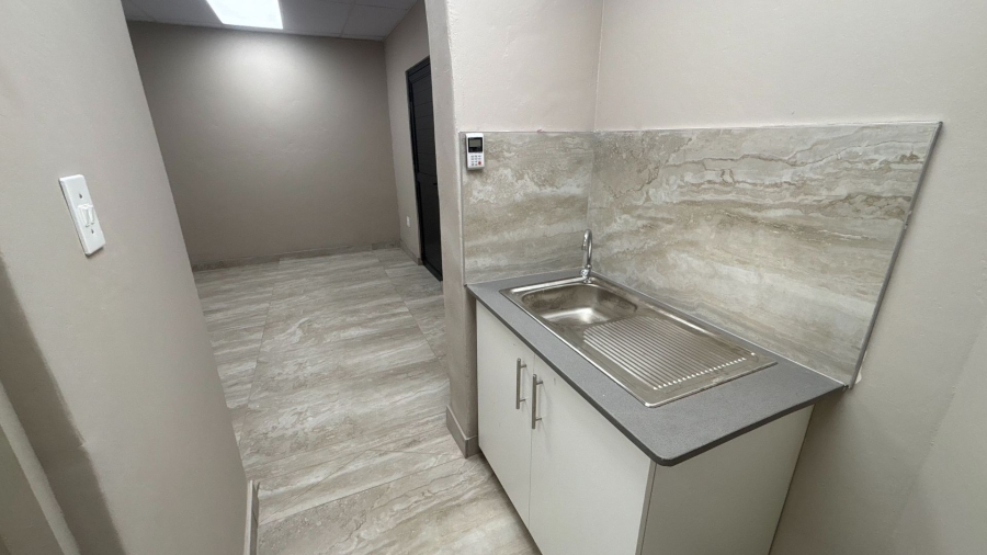 To Let Commercial Property for Rent in Hilton Central KwaZulu-Natal