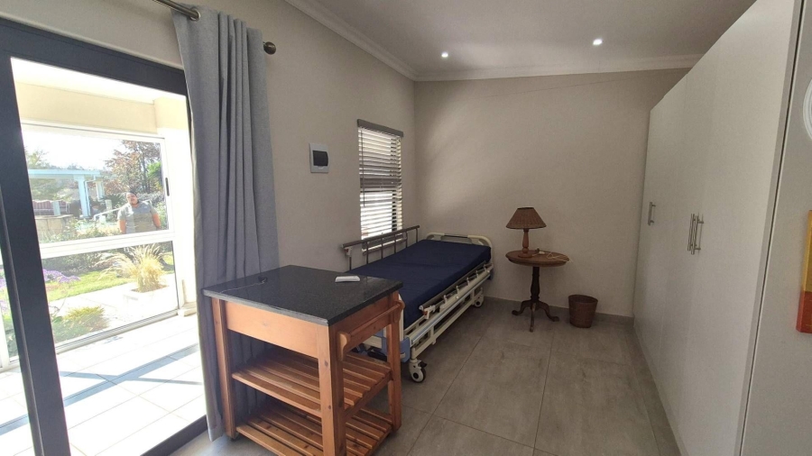 1 Bedroom Property for Sale in Greendale KwaZulu-Natal