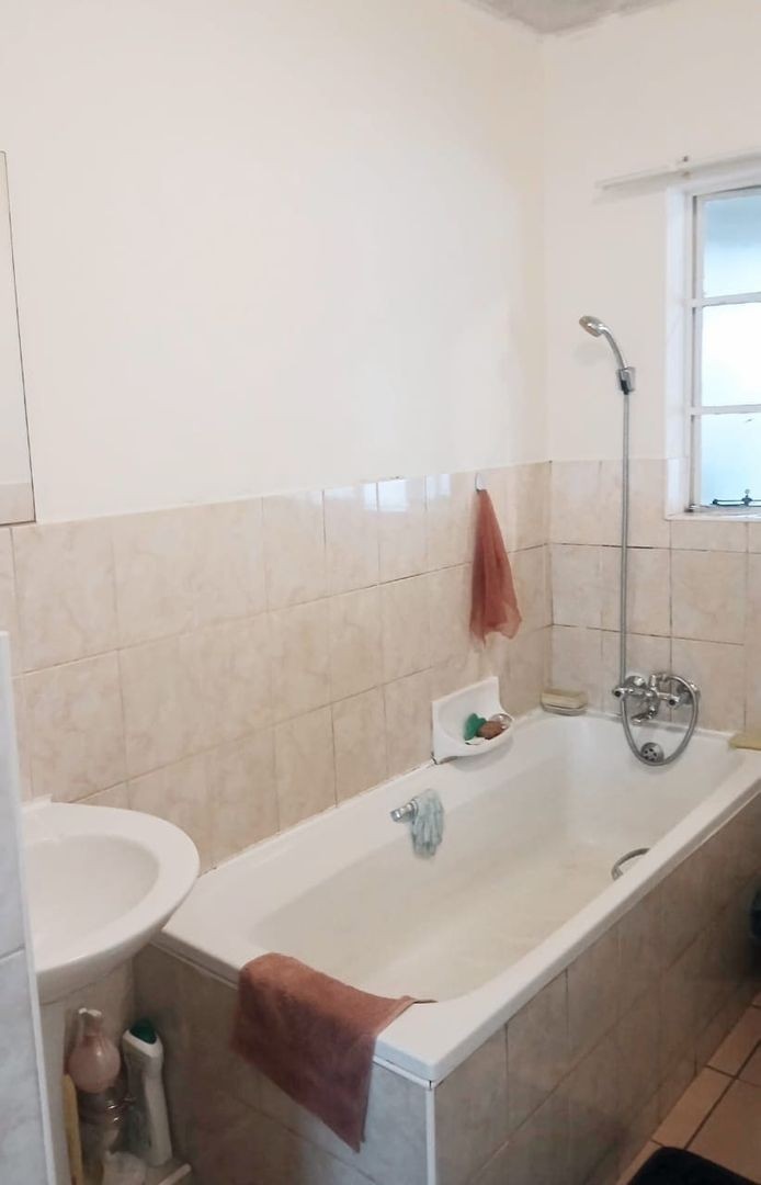 2 Bedroom Property for Sale in Prestbury KwaZulu-Natal