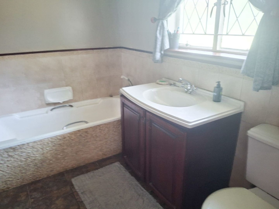 Commercial Property for Sale in Howick Rural KwaZulu-Natal