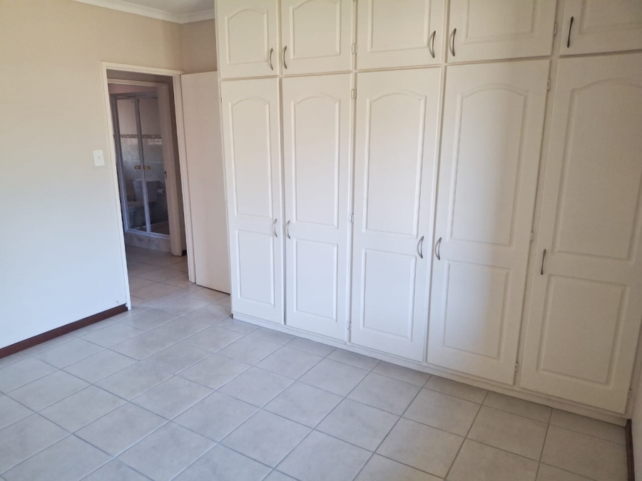 2 Bedroom Property for Sale in Howick KwaZulu-Natal