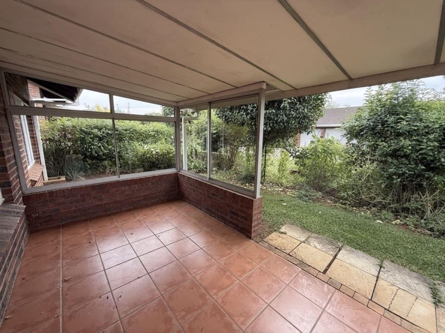 2 Bedroom Property for Sale in Amberglen KwaZulu-Natal