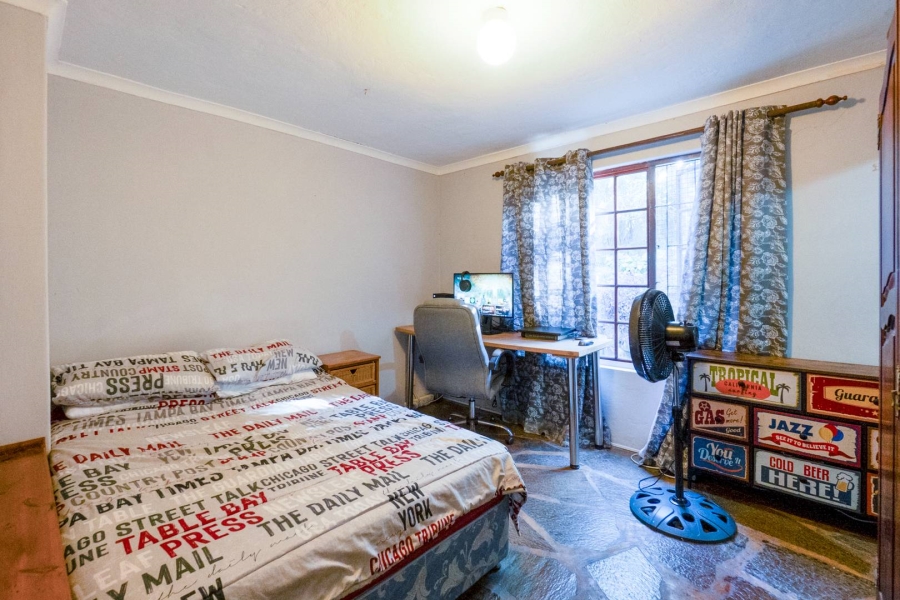 4 Bedroom Property for Sale in Amanzimtoti KwaZulu-Natal
