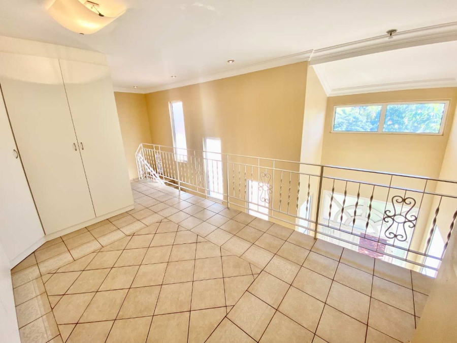 4 Bedroom Property for Sale in Umhlanga KwaZulu-Natal