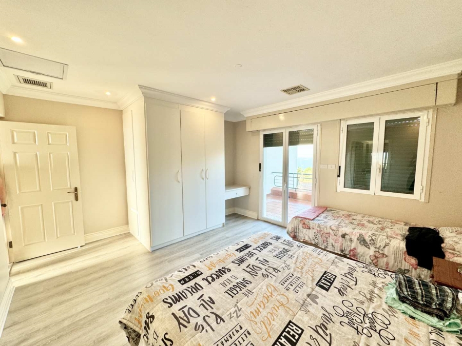 4 Bedroom Property for Sale in Umhlanga KwaZulu-Natal