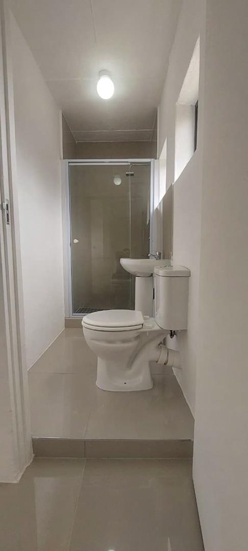To Let 1 Bedroom Property for Rent in Glen Anil KwaZulu-Natal