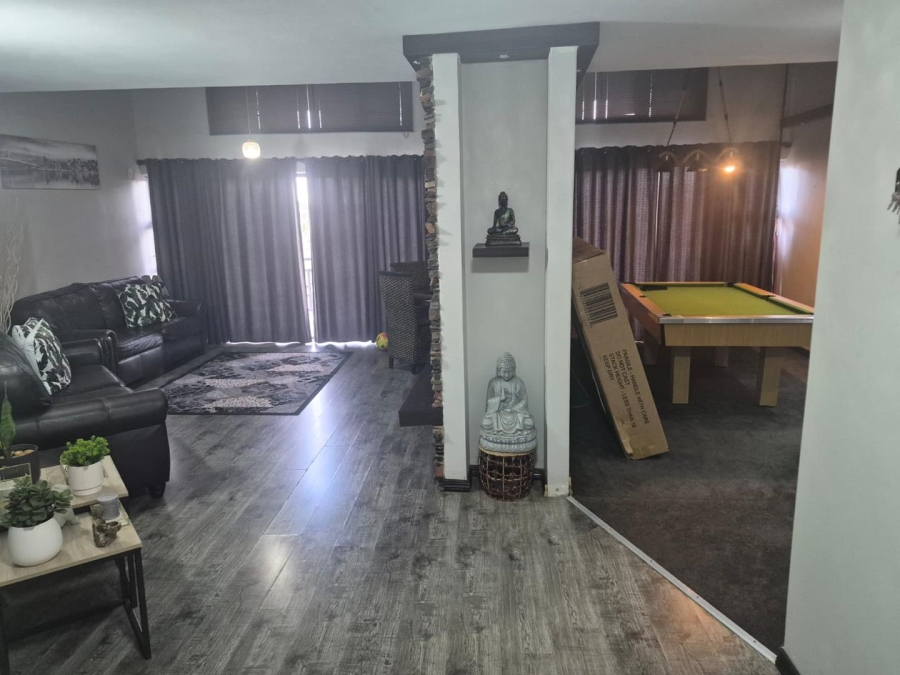 4 Bedroom Property for Sale in Effingham Heights KwaZulu-Natal
