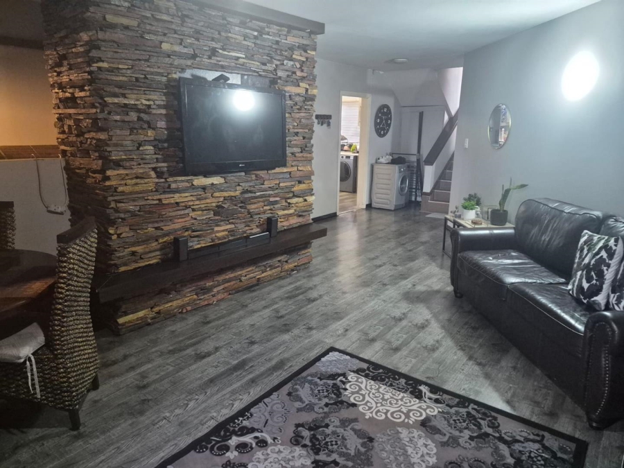 4 Bedroom Property for Sale in Effingham Heights KwaZulu-Natal