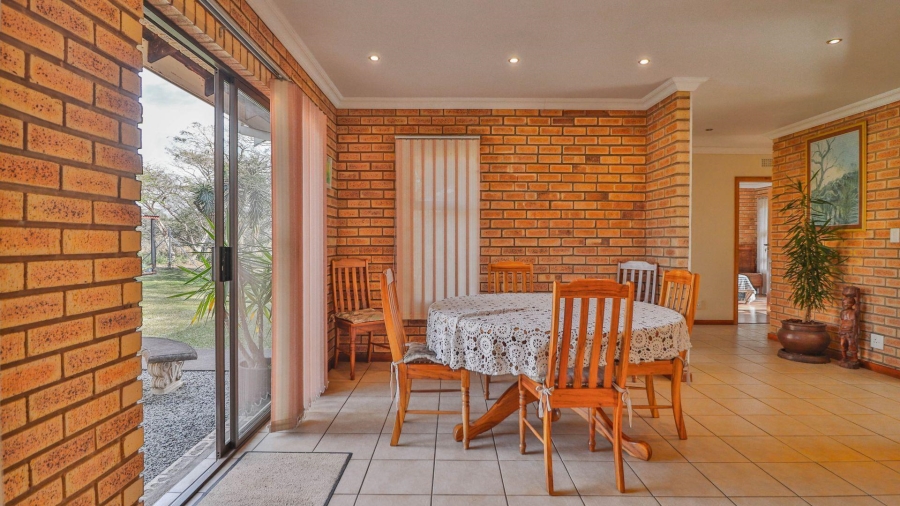 2 Bedroom Property for Sale in Ottos Bluff KwaZulu-Natal