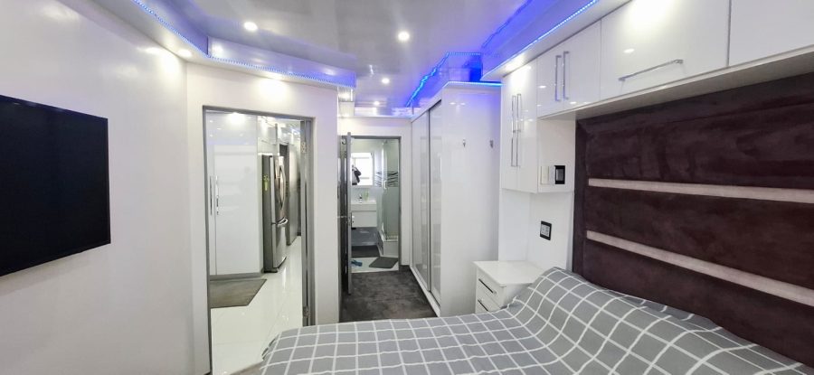 2 Bedroom Property for Sale in North Beach KwaZulu-Natal