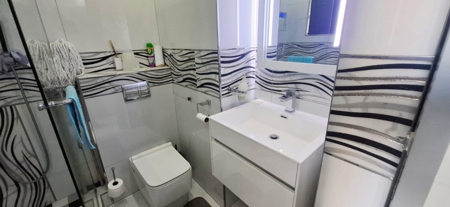 2 Bedroom Property for Sale in North Beach KwaZulu-Natal
