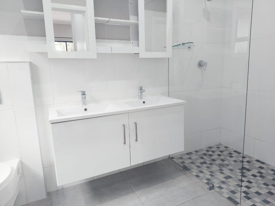 To Let 4 Bedroom Property for Rent in Palm Lakes Estate KwaZulu-Natal