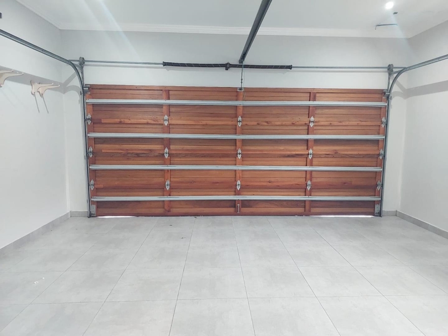 To Let 4 Bedroom Property for Rent in Palm Lakes Estate KwaZulu-Natal