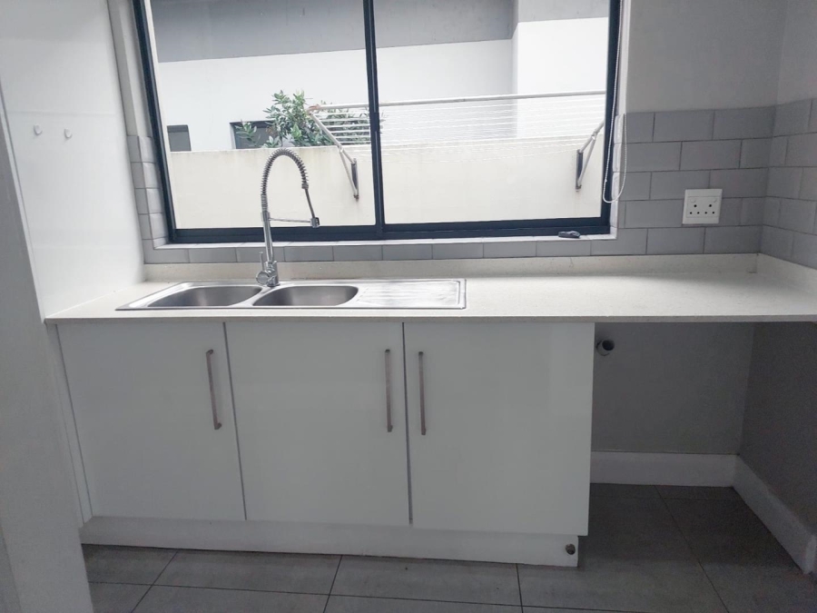 To Let 4 Bedroom Property for Rent in Palm Lakes Estate KwaZulu-Natal