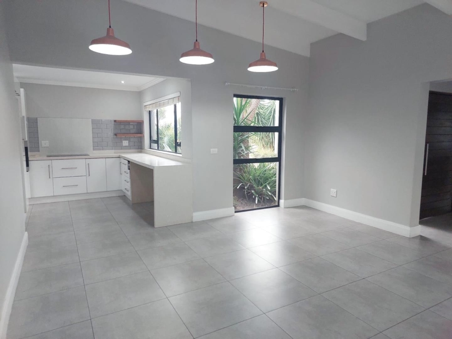 To Let 4 Bedroom Property for Rent in Palm Lakes Estate KwaZulu-Natal