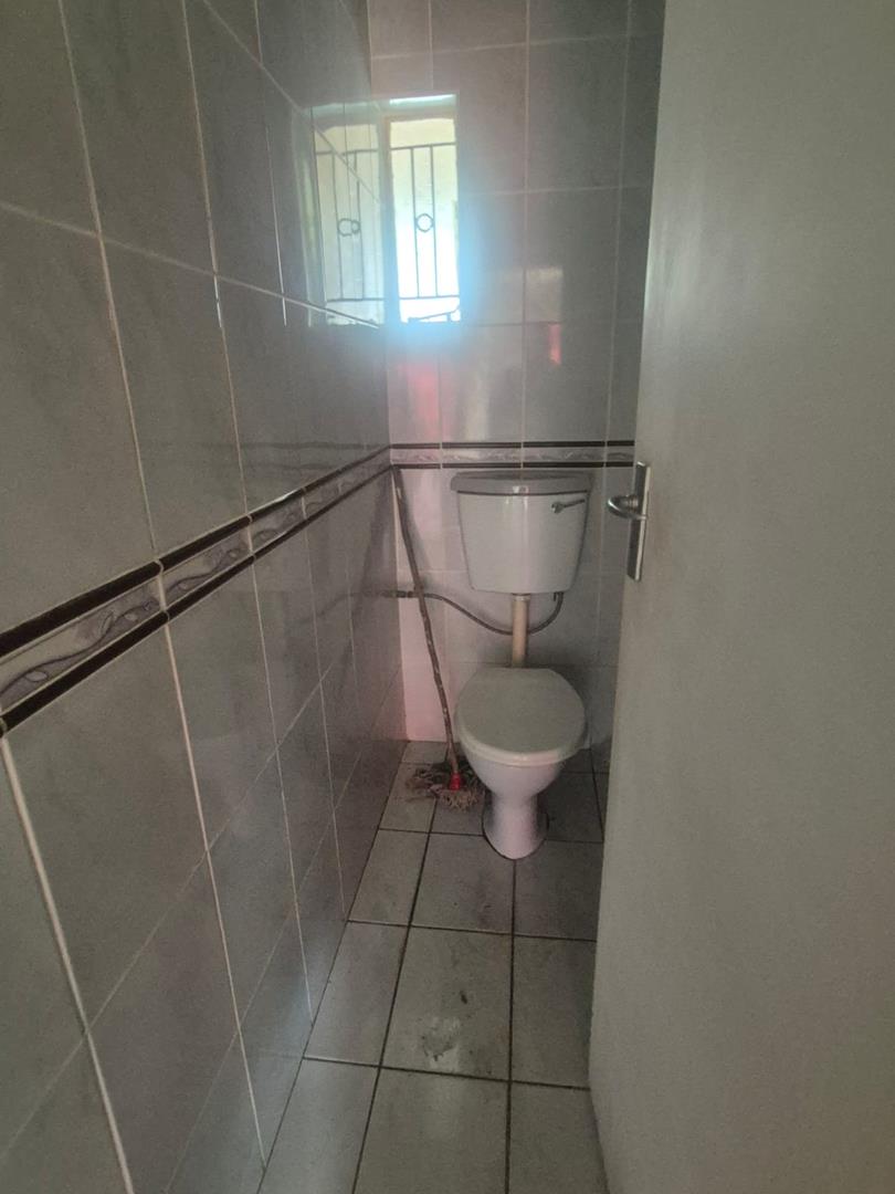 7 Bedroom Property for Sale in Bluff KwaZulu-Natal