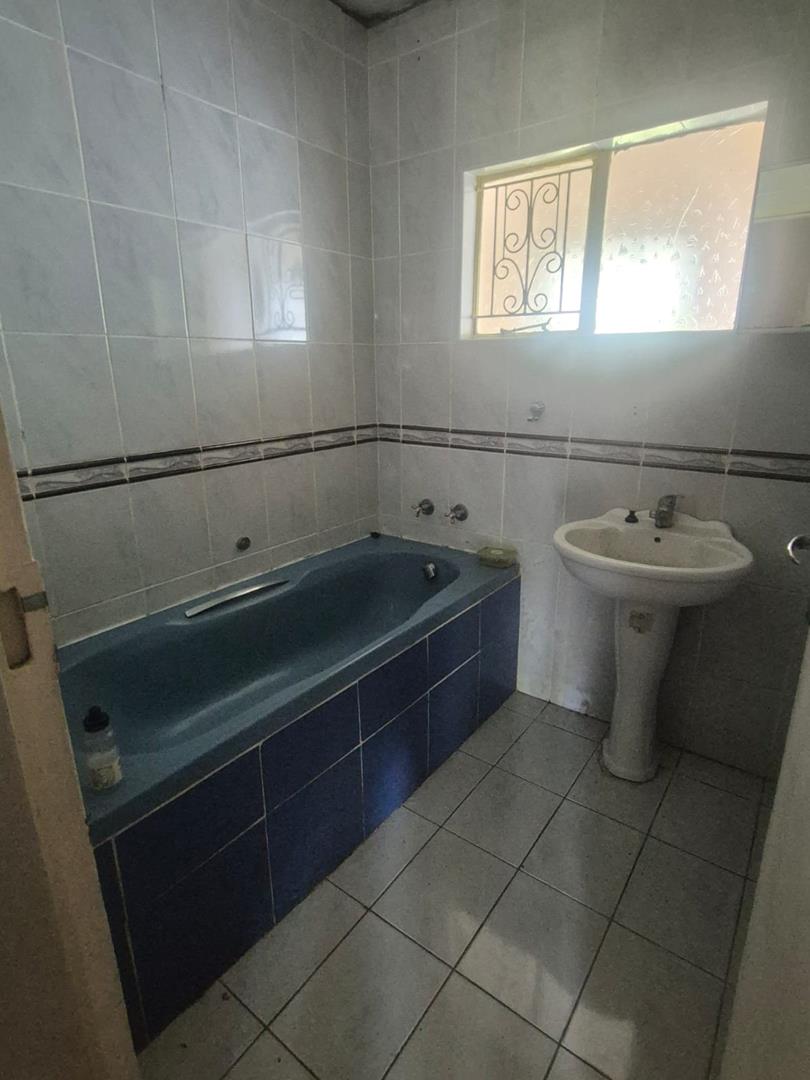 7 Bedroom Property for Sale in Bluff KwaZulu-Natal