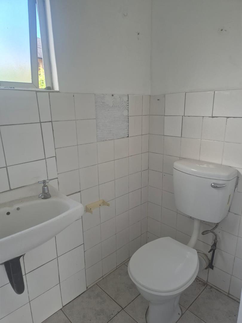 7 Bedroom Property for Sale in Bluff KwaZulu-Natal
