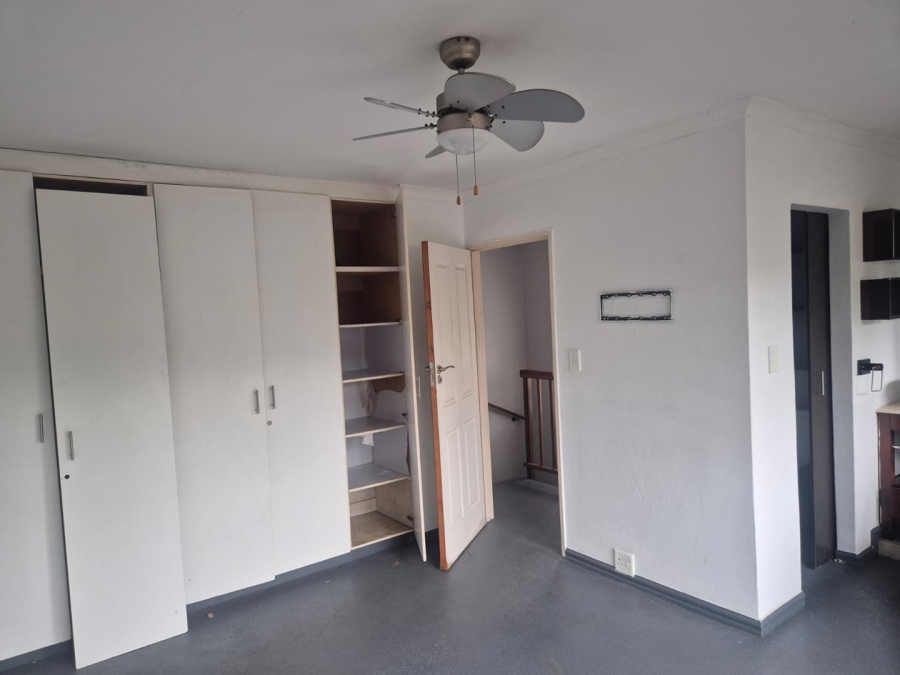 3 Bedroom Property for Sale in Windermere KwaZulu-Natal