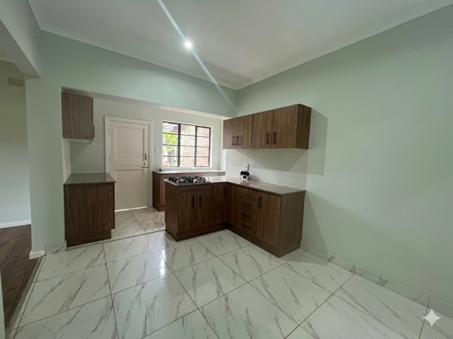 To Let 2 Bedroom Property for Rent in Athlone KwaZulu-Natal