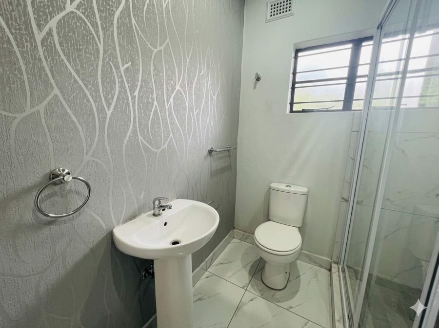 To Let 2 Bedroom Property for Rent in Athlone KwaZulu-Natal