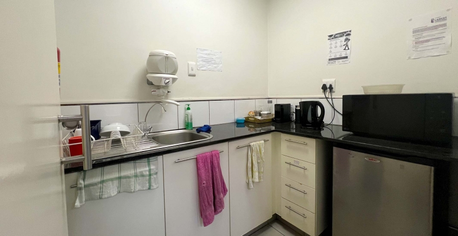 Commercial Property for Sale in Umhlanga Ridge KwaZulu-Natal