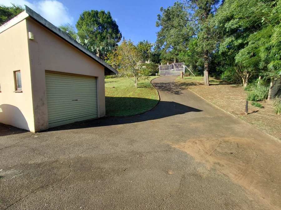 2 Bedroom Property for Sale in Waterfall KwaZulu-Natal