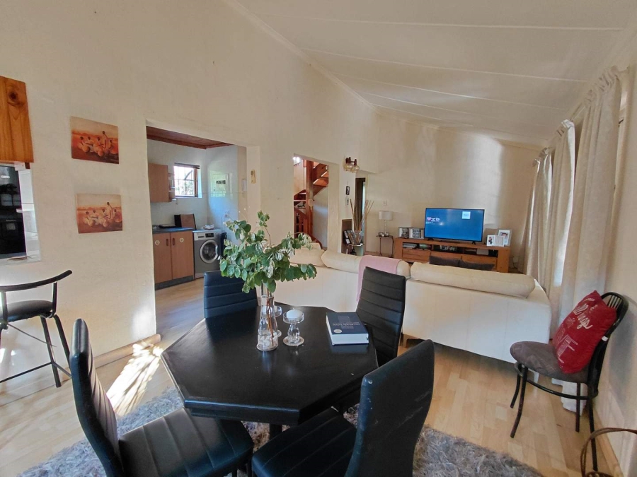 2 Bedroom Property for Sale in Waterfall KwaZulu-Natal