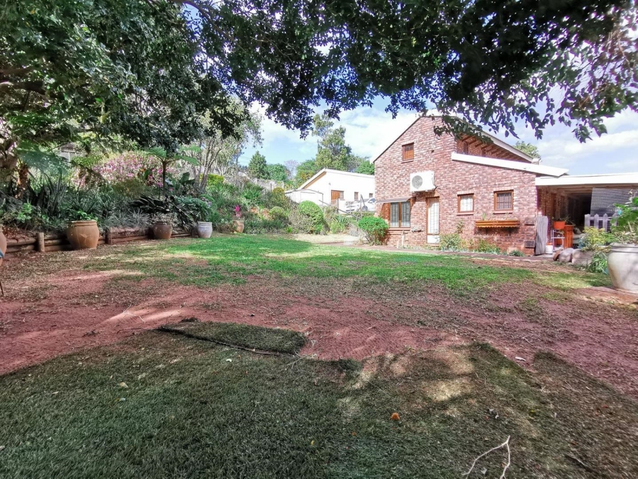 2 Bedroom Property for Sale in Waterfall KwaZulu-Natal