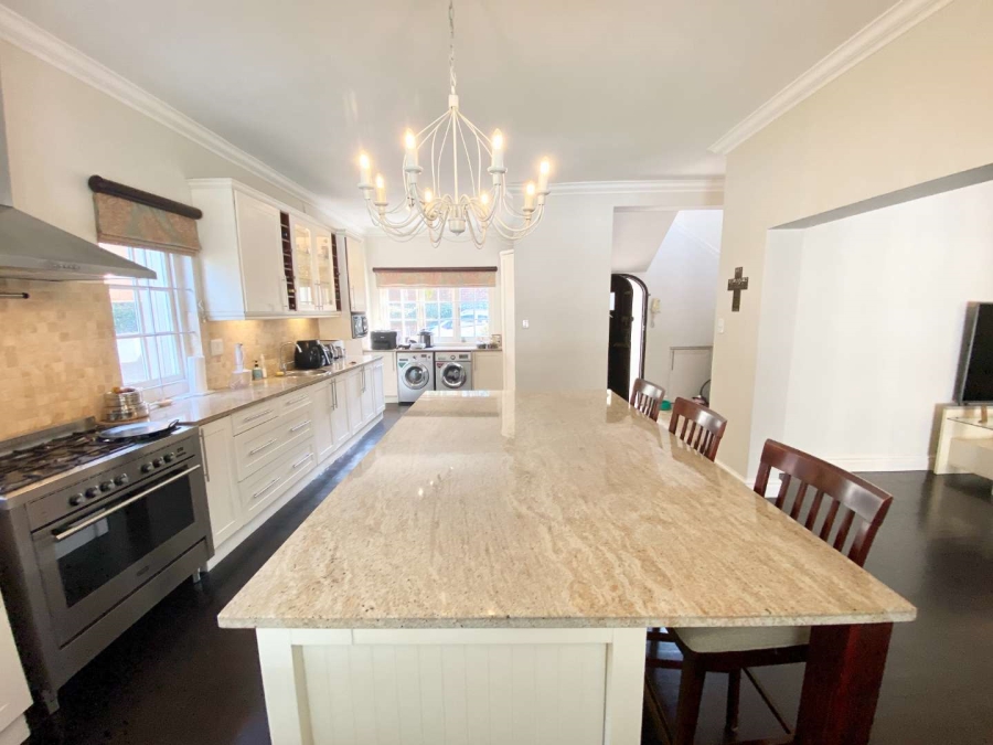 To Let 4 Bedroom Property for Rent in Durban North KwaZulu-Natal
