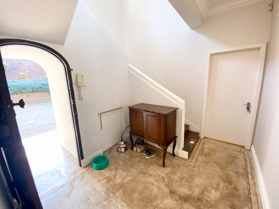 To Let 4 Bedroom Property for Rent in Durban North KwaZulu-Natal