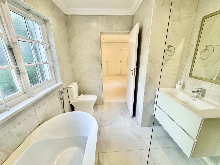 To Let 4 Bedroom Property for Rent in Durban North KwaZulu-Natal