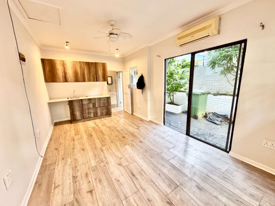 To Let 4 Bedroom Property for Rent in Durban North KwaZulu-Natal