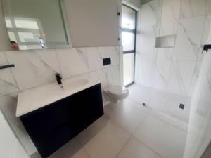To Let 4 Bedroom Property for Rent in Palm Lakes Estate KwaZulu-Natal