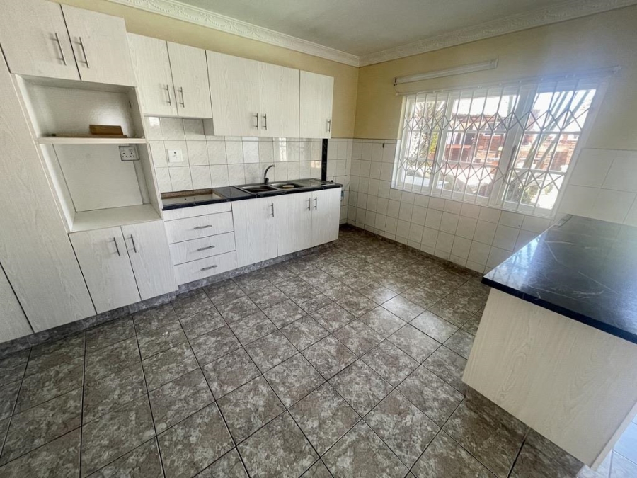 7 Bedroom Property for Sale in Durban North KwaZulu-Natal