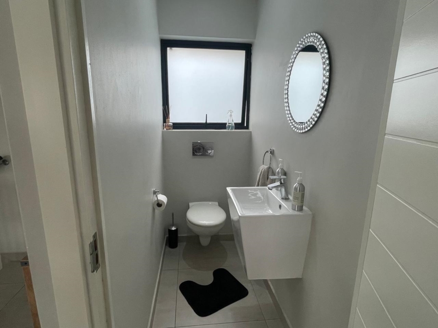 To Let 3 Bedroom Property for Rent in Palm Lakes Estate KwaZulu-Natal