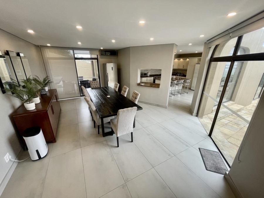 To Let 5 Bedroom Property for Rent in Umhlanga KwaZulu-Natal