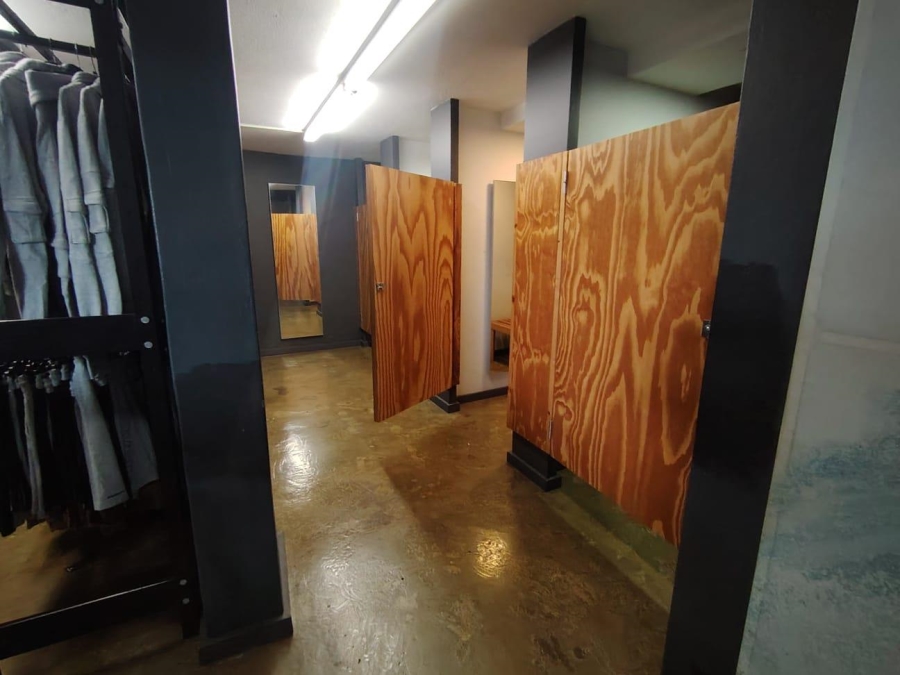 To Let Commercial Property for Rent in Windermere KwaZulu-Natal