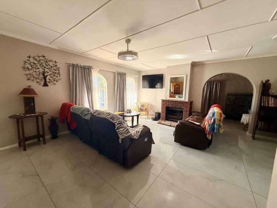 4 Bedroom Property for Sale in Paulpietersburg KwaZulu-Natal