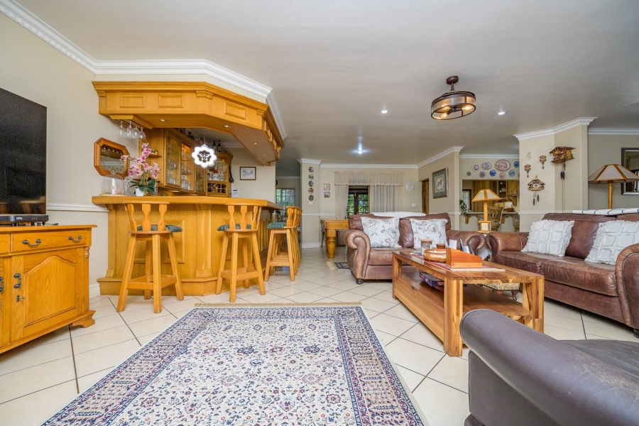 4 Bedroom Property for Sale in Umhlanga KwaZulu-Natal
