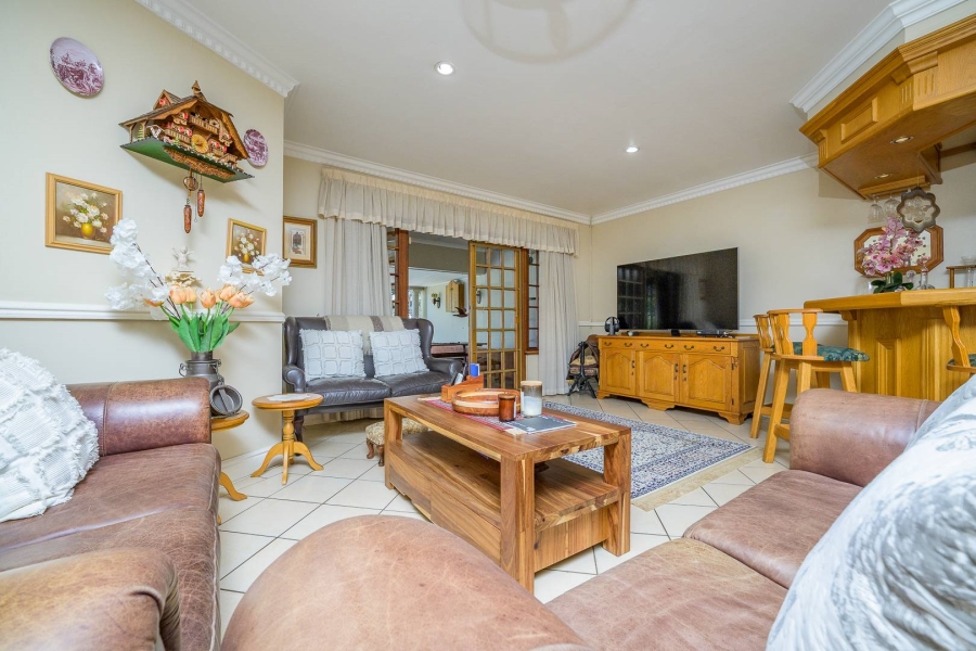 4 Bedroom Property for Sale in Umhlanga KwaZulu-Natal