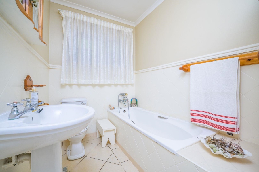 4 Bedroom Property for Sale in Umhlanga KwaZulu-Natal
