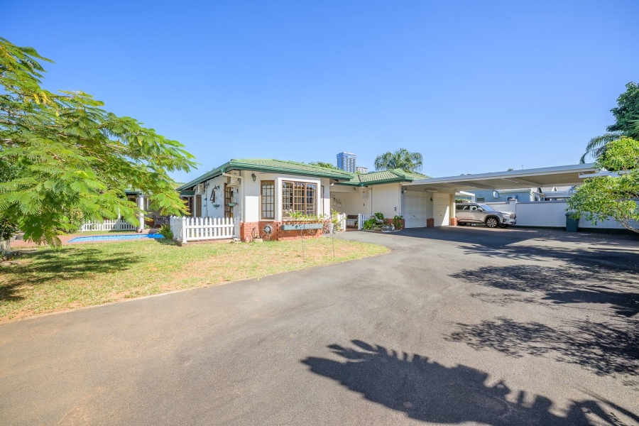 4 Bedroom Property for Sale in Umhlanga KwaZulu-Natal