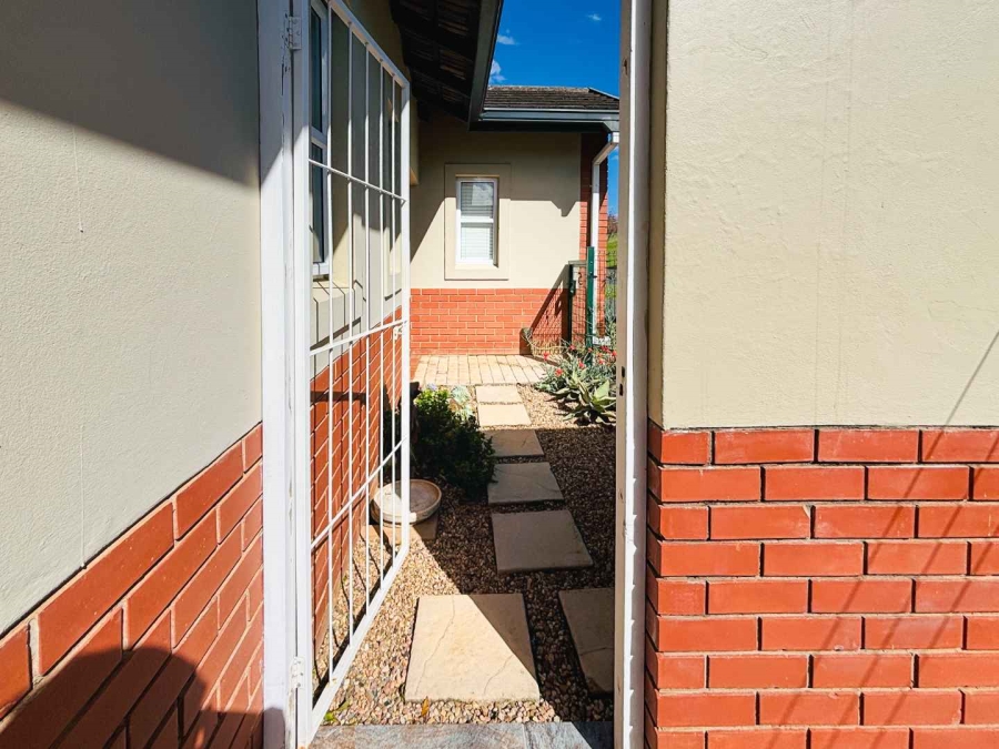 2 Bedroom Property for Sale in St Johns Village KwaZulu-Natal