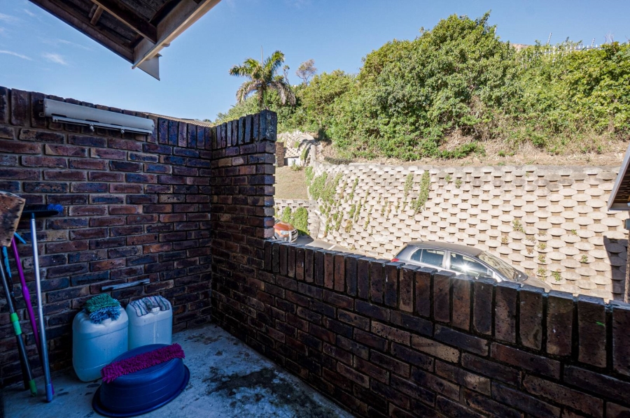 3 Bedroom Property for Sale in Amanzimtoti KwaZulu-Natal