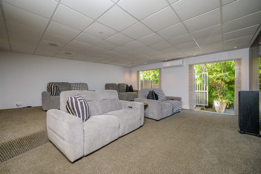 4 Bedroom Property for Sale in Durban North KwaZulu-Natal