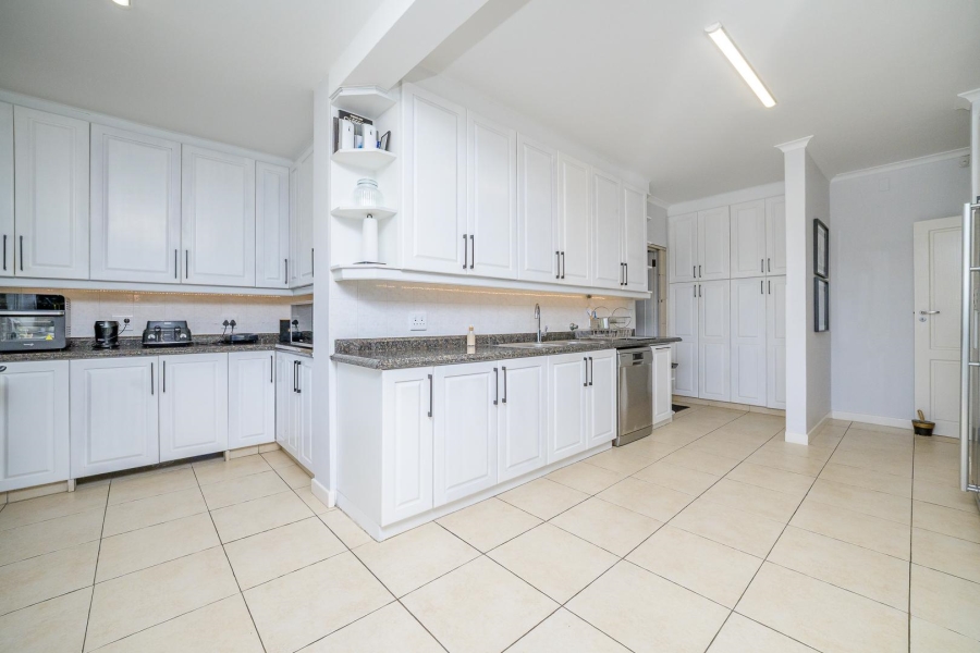 4 Bedroom Property for Sale in Durban North KwaZulu-Natal