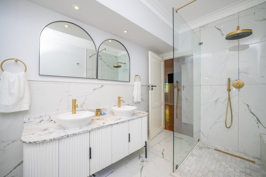 4 Bedroom Property for Sale in Durban North KwaZulu-Natal